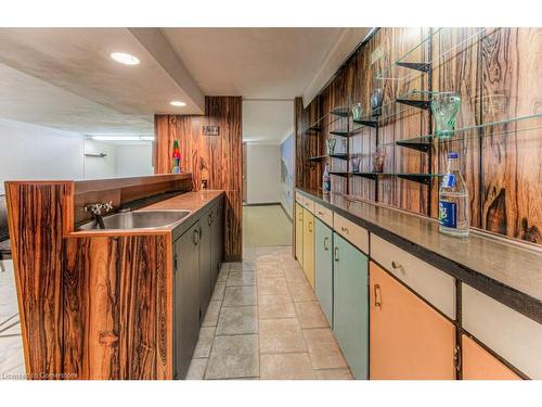 181 Kent Avenue, Kitchener, ON - Indoor Photo Showing Laundry Room