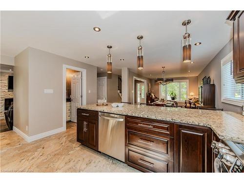 469 Bluestream Road, Waterloo, ON - Indoor Photo Showing Kitchen With Upgraded Kitchen