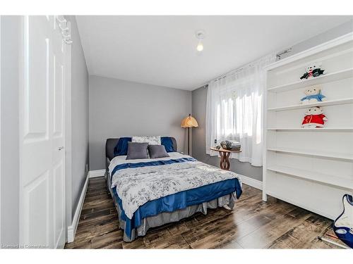 469 Bluestream Road, Waterloo, ON - Indoor Photo Showing Bedroom