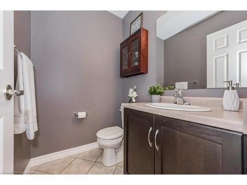 30 Inett Way, Fergus, ON - Indoor Photo Showing Bathroom