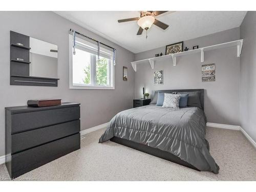 30 Inett Way, Fergus, ON - Indoor Photo Showing Bedroom