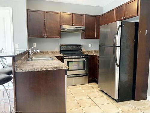 122-8 Harris Street, Cambridge, ON - Indoor Photo Showing Kitchen With Double Sink