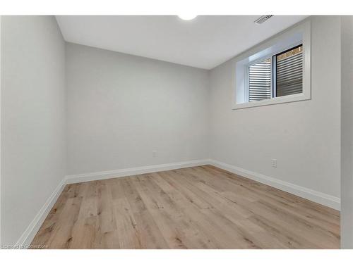 10 Blain Avenue, Cambridge, ON - Indoor Photo Showing Other Room