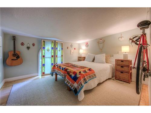 397 River Road, Cambridge, ON - Indoor Photo Showing Bedroom