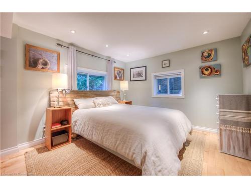 397 River Road, Cambridge, ON - Indoor Photo Showing Bedroom