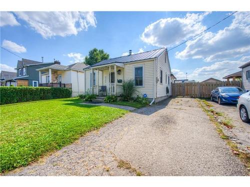 36 Norfolk Avenue, Cambridge, ON - Outdoor