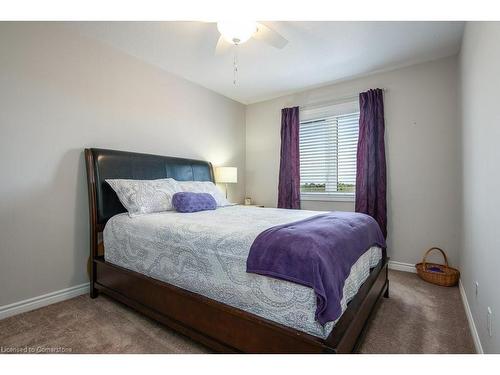 123 Courtney Street, Fergus, ON - Indoor Photo Showing Bedroom