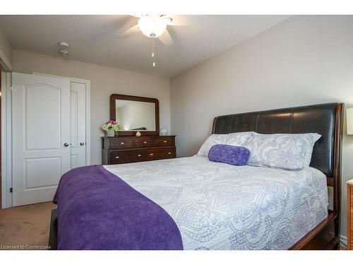 123 Courtney Street, Fergus, ON - Indoor Photo Showing Bedroom