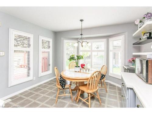 474 Redfox Road, Waterloo, ON - Indoor Photo Showing Dining Room