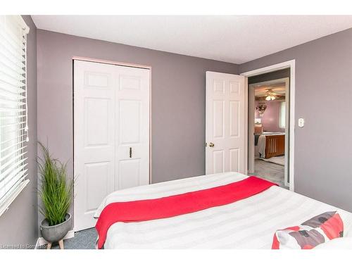 474 Redfox Road, Waterloo, ON - Indoor Photo Showing Bedroom