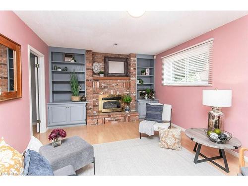 474 Redfox Road, Waterloo, ON - Indoor Photo Showing Living Room With Fireplace