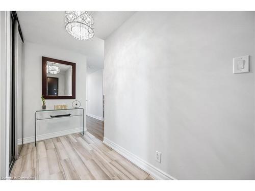 1005-205 Wynford Drive, Toronto, ON - Indoor Photo Showing Other Room