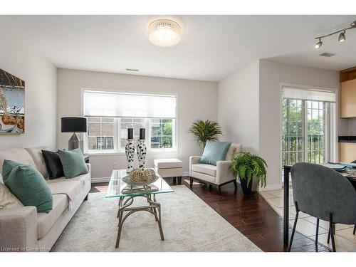 E38-12 Holborn Drive, Kitchener, ON - Indoor Photo Showing Living Room