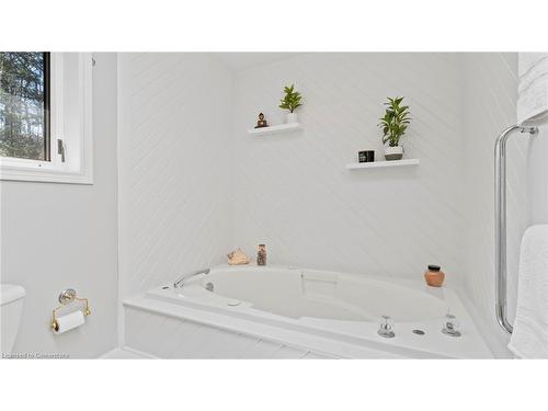 46 Blairs Trail, Huron-Kinloss, ON - Indoor Photo Showing Bathroom