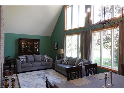 373376 6Th Line, Amaranth, ON - Indoor Photo Showing Living Room