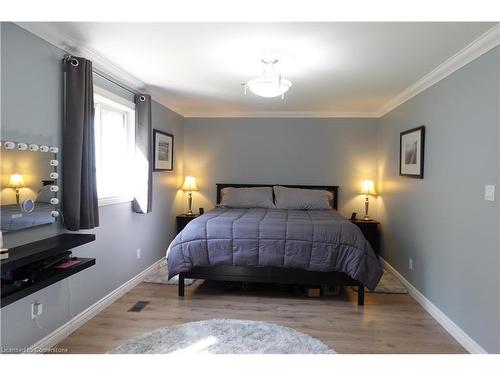 373376 6Th Line, Amaranth, ON - Indoor Photo Showing Bedroom