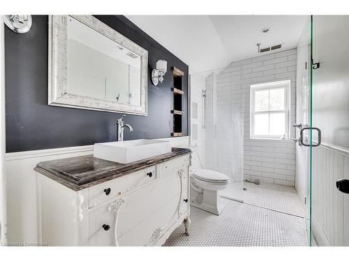 204 Barden Street, Eden Mills, ON - Indoor Photo Showing Bathroom