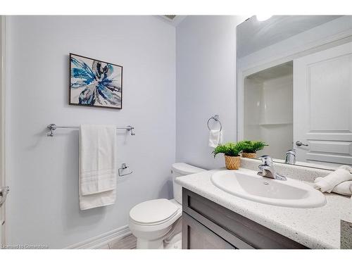 136 Monarch Street, Welland, ON - Indoor Photo Showing Bathroom