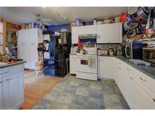 170 King Street, Atwood, ON - Indoor Photo Showing Kitchen