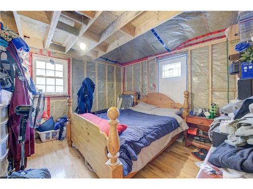 170 King Street, Atwood, ON - Indoor Photo Showing Bedroom