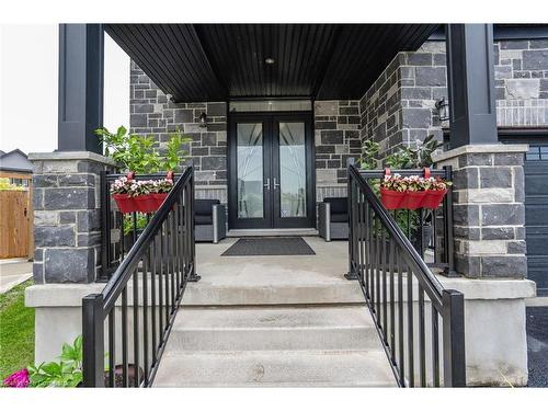 920 River Ridge Court, Kitchener, ON - Outdoor