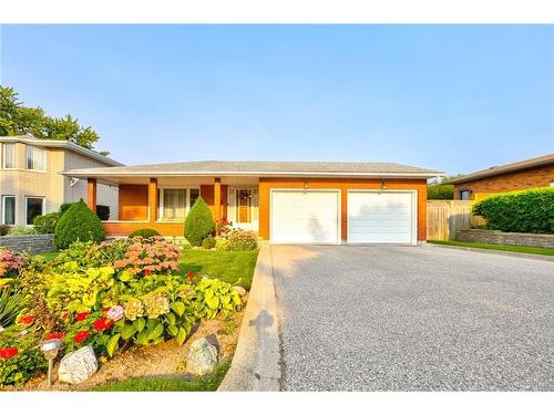 63 Leslie Avenue, Cambridge, ON - Outdoor With Deck Patio Veranda With Facade