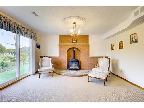 63 Leslie Avenue, Cambridge, ON - Indoor With Fireplace