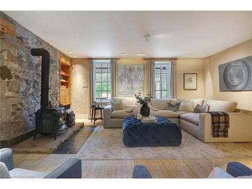 1438 Greenfield Road, Cambridge, ON - Indoor Photo Showing Living Room With Fireplace