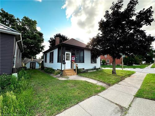 570 Coronation Boulevard, Cambridge, ON - Outdoor With Facade