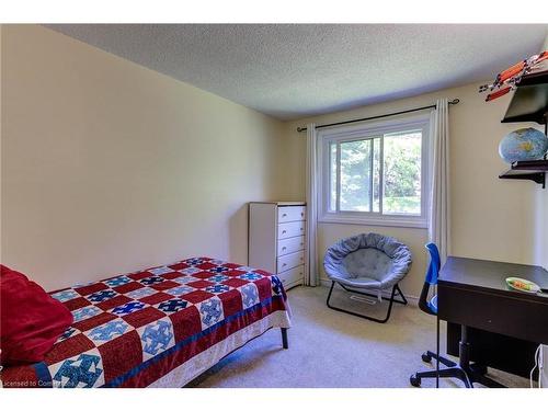 47-16 Hadati Road, Guelph, ON - Indoor Photo Showing Bedroom