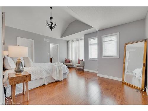 337 Featherstone Crescent, Kitchener, ON - Indoor Photo Showing Bedroom