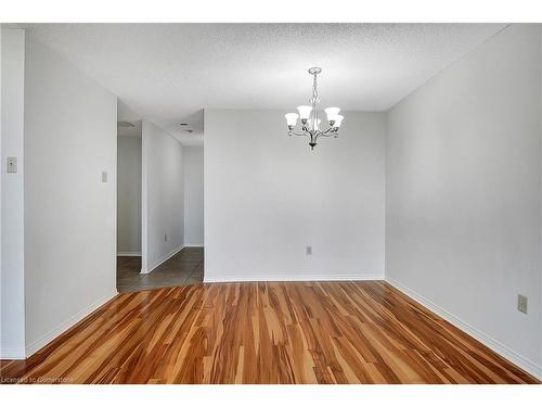 1501-55 Green Valley Drive, Kitchener, ON - Indoor Photo Showing Other Room