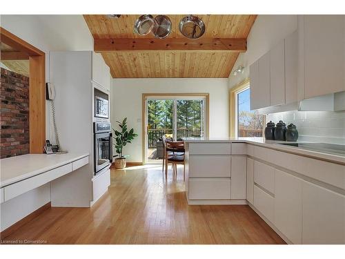 1793 West River Road, Cambridge, ON - Indoor Photo Showing Kitchen