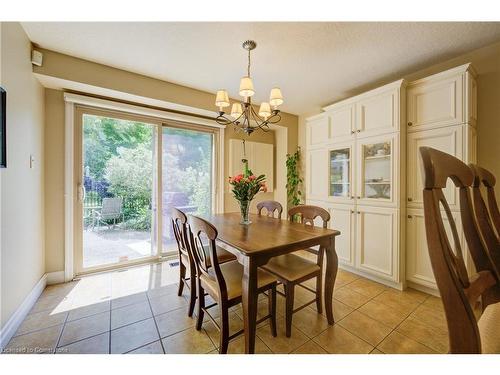 107 Cameron Street N, Kitchener, ON - Indoor Photo Showing Dining Room