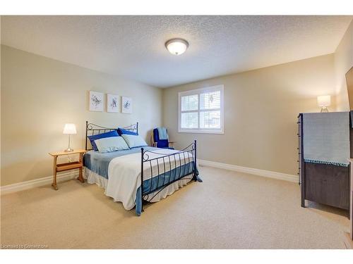 107 Cameron Street N, Kitchener, ON - Indoor Photo Showing Bedroom