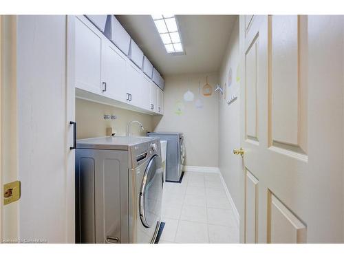 107 Cameron Street N, Kitchener, ON - Indoor Photo Showing Laundry Room