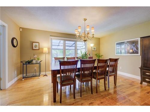 107 Cameron Street N, Kitchener, ON - Indoor Photo Showing Dining Room