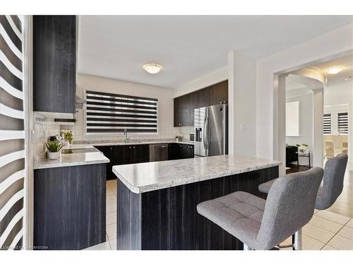 2 Munro Circle Circle, Brantford, ON - Indoor Photo Showing Kitchen