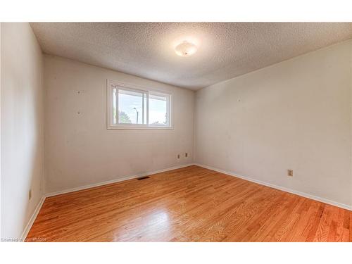 600 Glendene Crescent, Waterloo, ON - Indoor Photo Showing Other Room