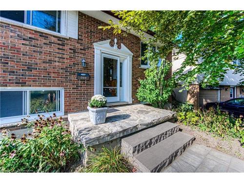 600 Glendene Crescent, Waterloo, ON - Outdoor