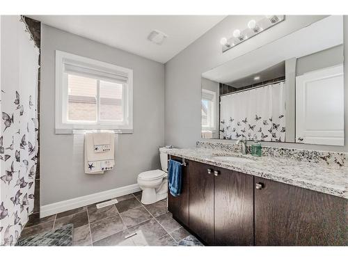 51 Newcastle Court, Kitchener, ON - Indoor Photo Showing Bathroom