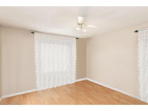 137 Wake Robin Drive, Kitchener, ON - Indoor Photo Showing Bedroom