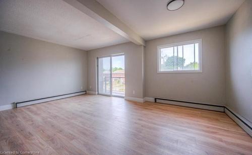 11-203 Mausser Avenue, Kitchener, ON - Indoor Photo Showing Other Room