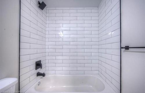 11-203 Mausser Avenue, Kitchener, ON - Indoor Photo Showing Bathroom