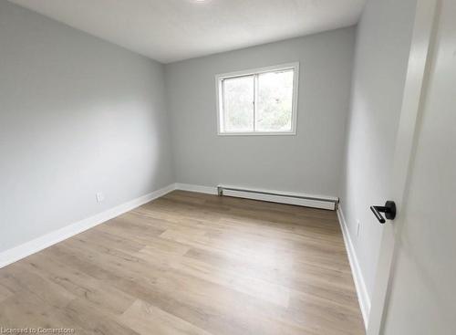 11-203 Mausser Avenue, Kitchener, ON - Indoor Photo Showing Other Room