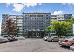 303-24 Midland Drive  Kitchener, ON N2A 2A8