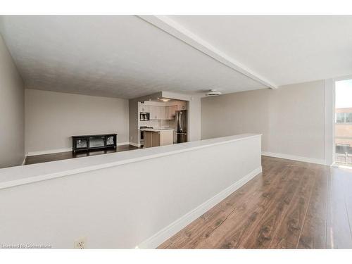 303-24 Midland Drive, Kitchener, ON - Indoor Photo Showing Other Room