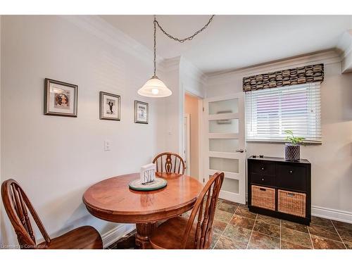 12 Byron Avenue, Cambridge, ON - Indoor Photo Showing Dining Room