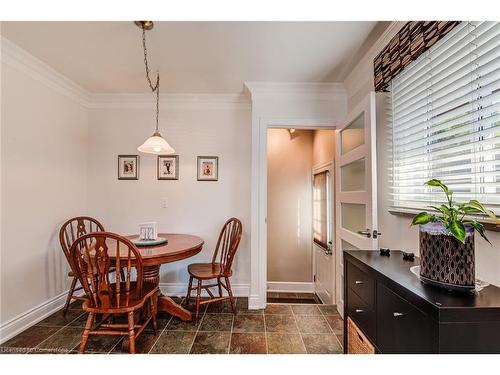 12 Byron Avenue, Cambridge, ON - Indoor Photo Showing Dining Room