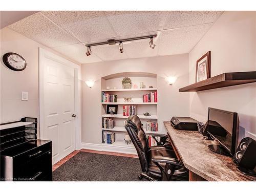 12 Byron Avenue, Cambridge, ON - Indoor Photo Showing Office